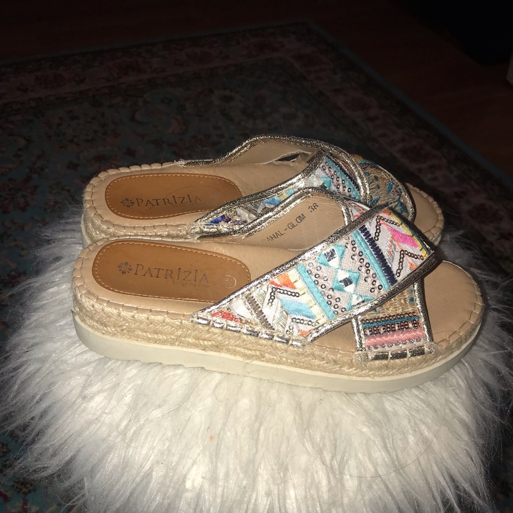 Adorable platform sandals